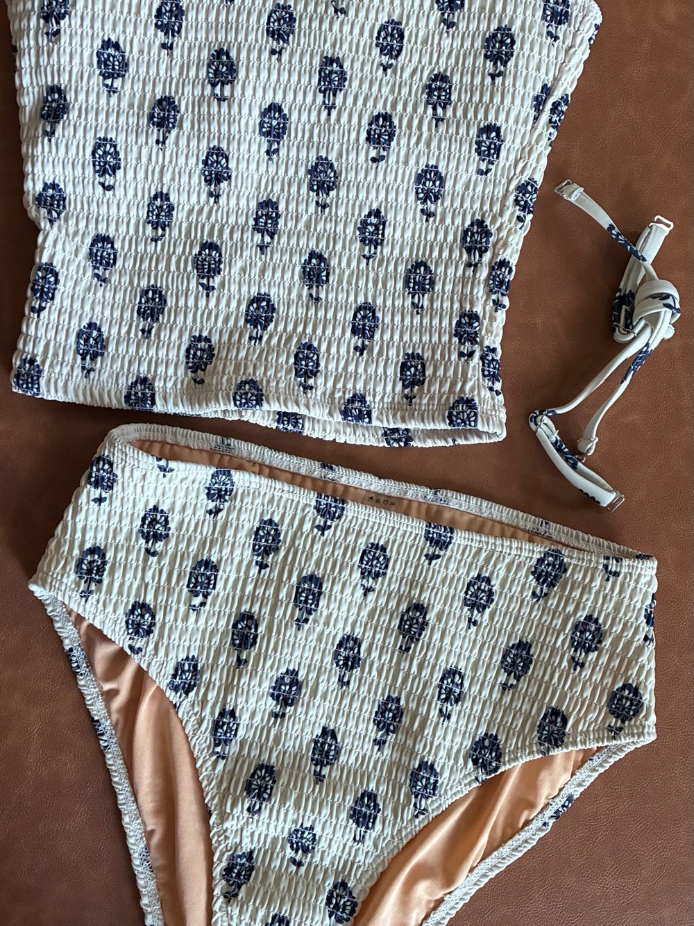 Geode Smocked Set - Picture 6 of 6
